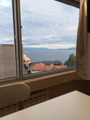 Mirando la Cordillera San Carlos De Bariloche